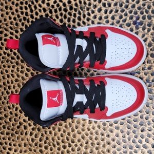 WORN ONCE Kids Jordan 1's